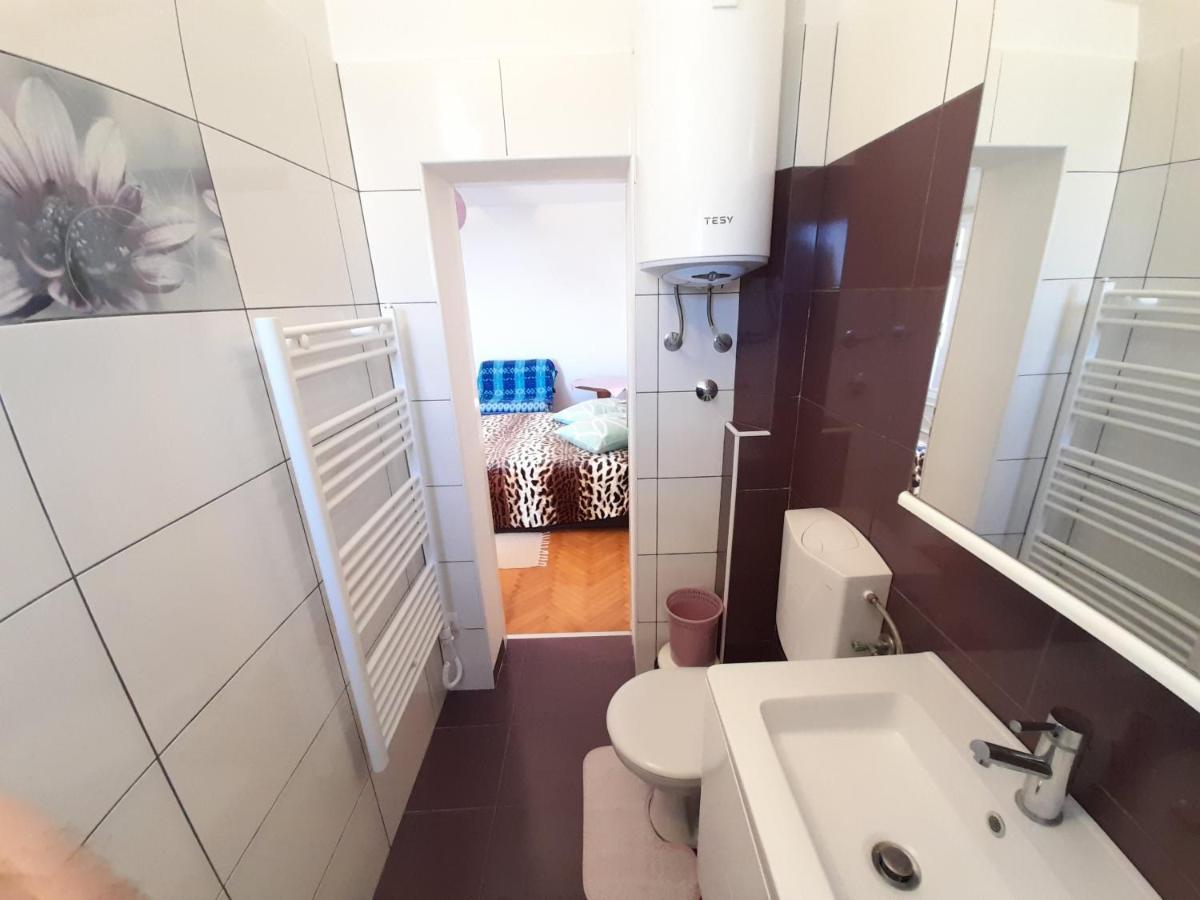 Perica Apartment And Perica Room With Separate Entrance Ζαντάρ Εξωτερικό φωτογραφία
