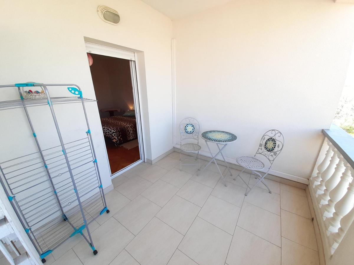 Perica Apartment And Perica Room With Separate Entrance Ζαντάρ Εξωτερικό φωτογραφία