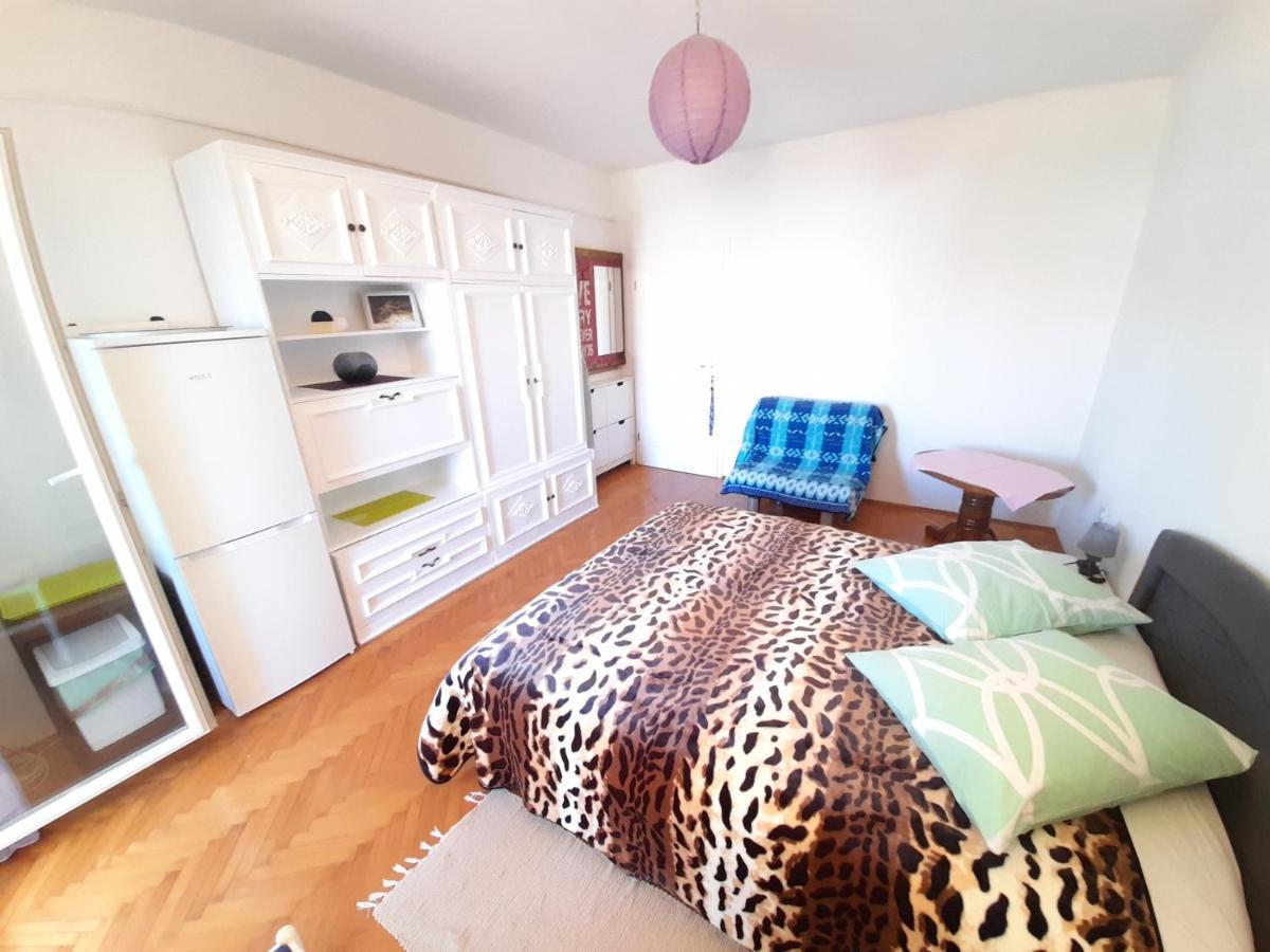 Perica Apartment And Perica Room With Separate Entrance Ζαντάρ Εξωτερικό φωτογραφία