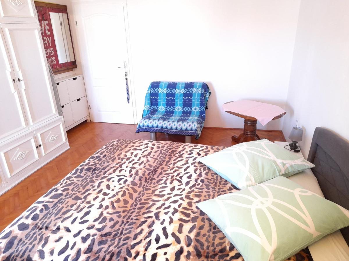 Perica Apartment And Perica Room With Separate Entrance Ζαντάρ Εξωτερικό φωτογραφία