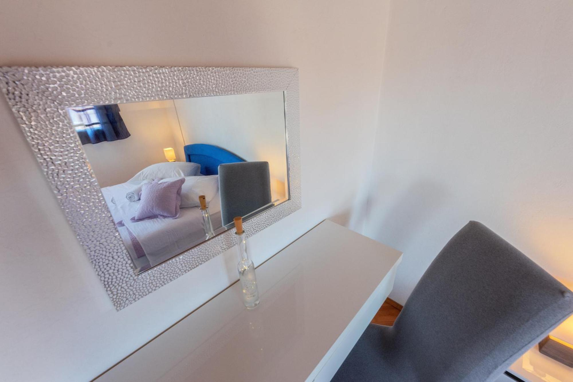 Perica Apartment And Perica Room With Separate Entrance Ζαντάρ Εξωτερικό φωτογραφία