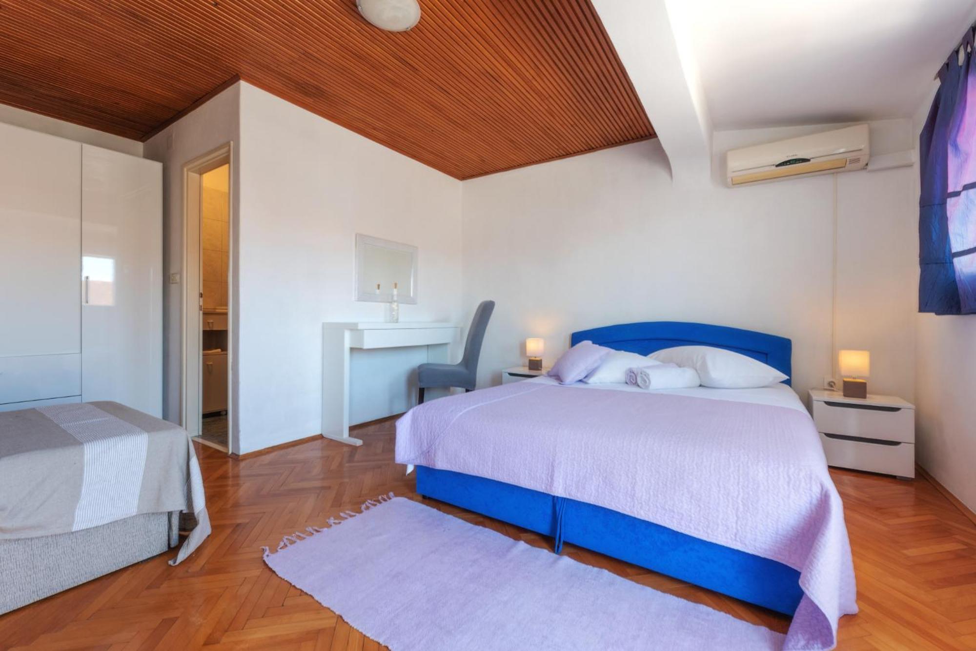Perica Apartment And Perica Room With Separate Entrance Ζαντάρ Εξωτερικό φωτογραφία
